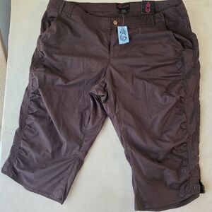 Torrid Dark Brown Capri Pants
